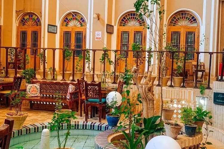 اتاق یک تخته در هتل سنتی یزد