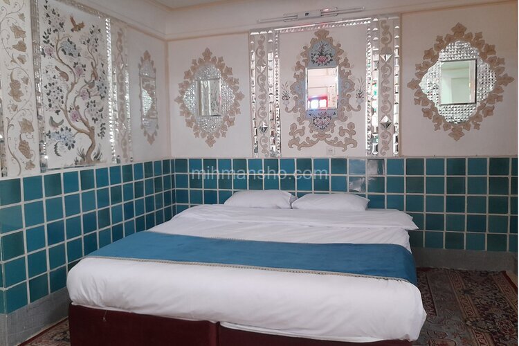 اتاق 4 نفره حوضخانه در هتل اصفهان