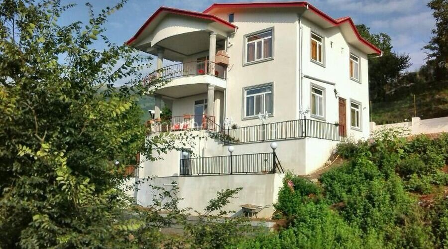 واحد در ویلای آفتاب در آستارا (طبقه اول)