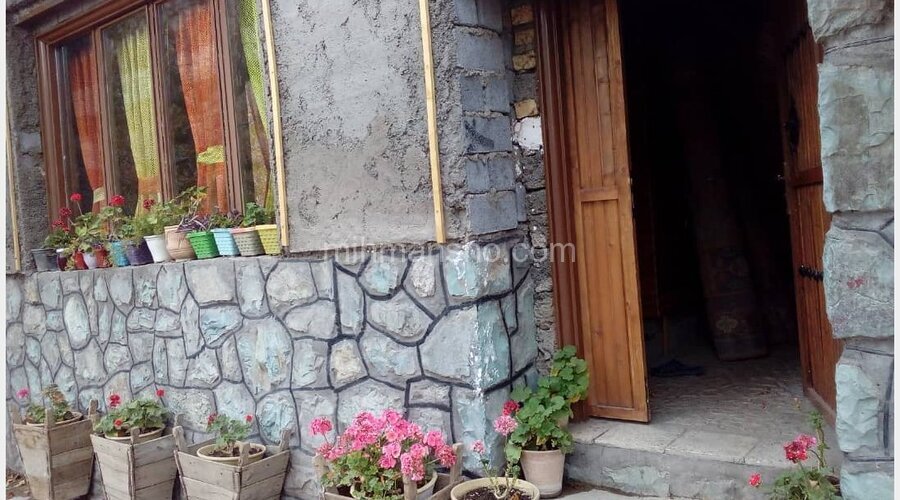 اتاق دراقامتگاه بومگردی در لواسان