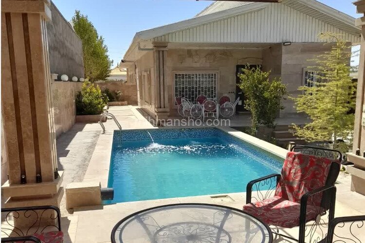 ویلا استخردار دوخواب  مدرن در چهارباغ