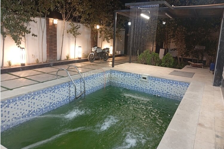 ویلا دوخواب استخردار میلادی در چهارباغ