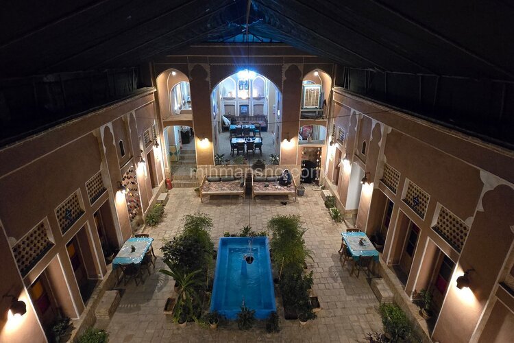 اتاق(7) در اقامتگاه بومگردی یزد