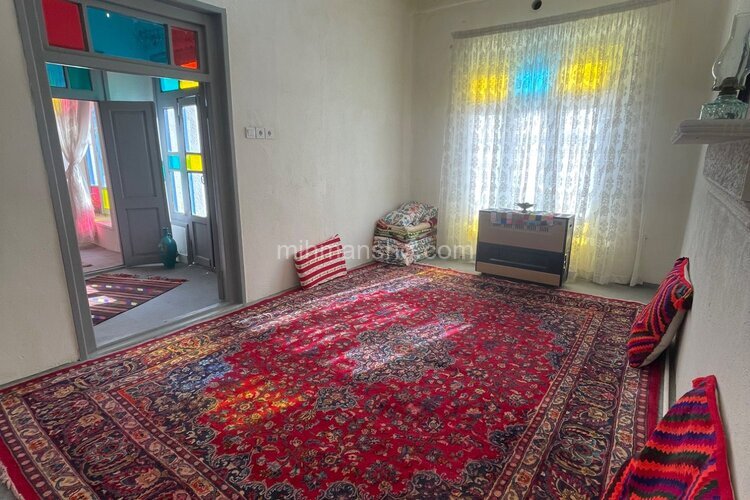 اتاق گل رخ در خانه تاریخی بومگردی مشهد