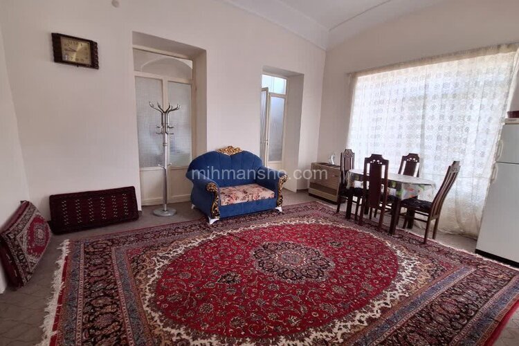 خانه سنتی ویلایی در کاشان