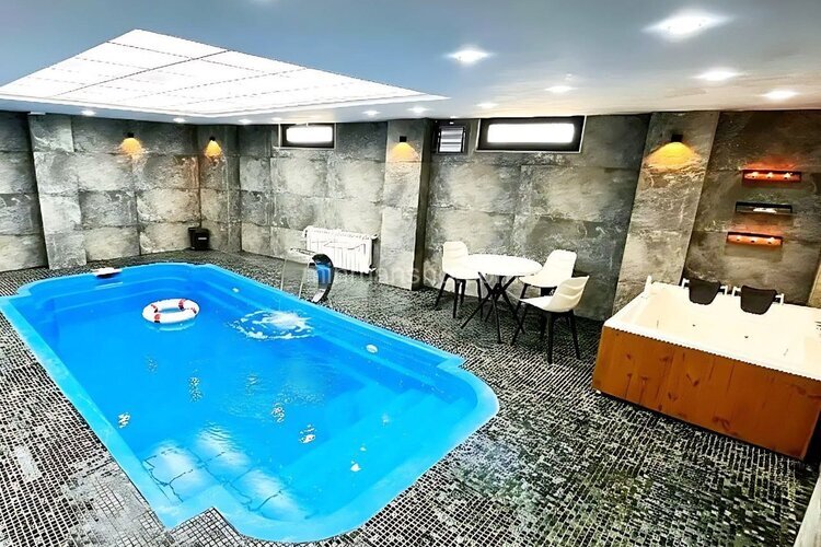 کلبه سوئیسی استخردار دوخواب گل مریم  در بندر انزلی