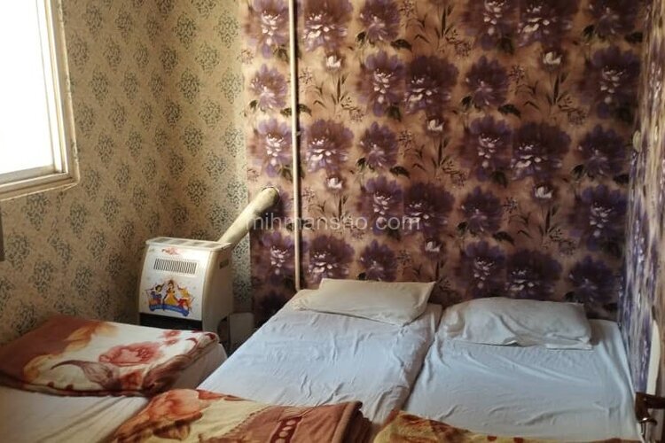 واحد تک خواب چهارتخت در مسافرخانه مشهد