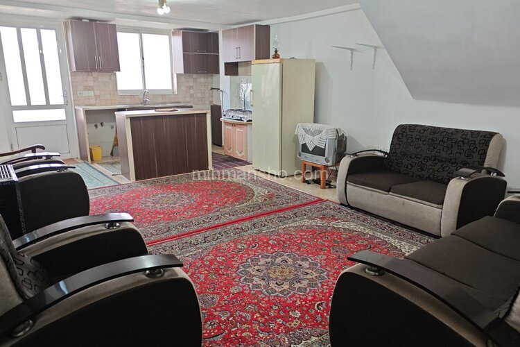 واحد مبله تک خواب در طبقه همکف ویلا لاهیجان