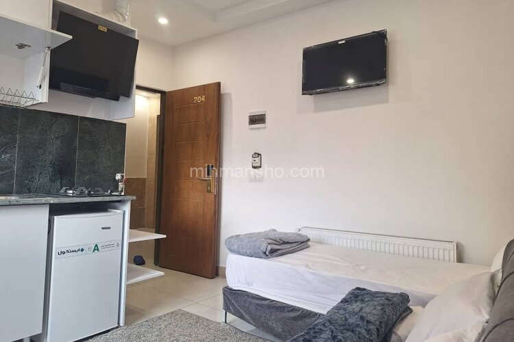 واحد تکخواب مبله 104 در هتل مشهد