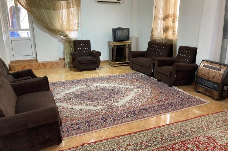 واحد تکخواب در طبقه دوم ویلا در ماسال