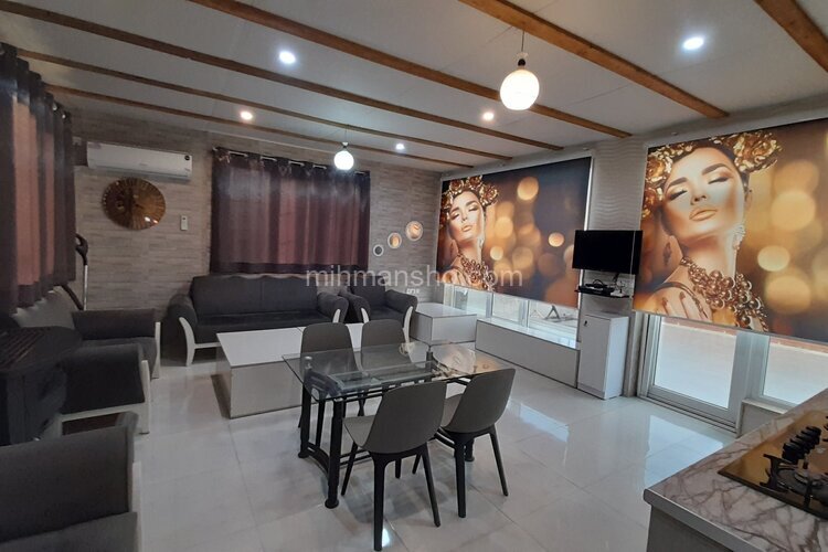 واحد تکخواب ساحلی در طبقه دوم ویلای بندرانزلی