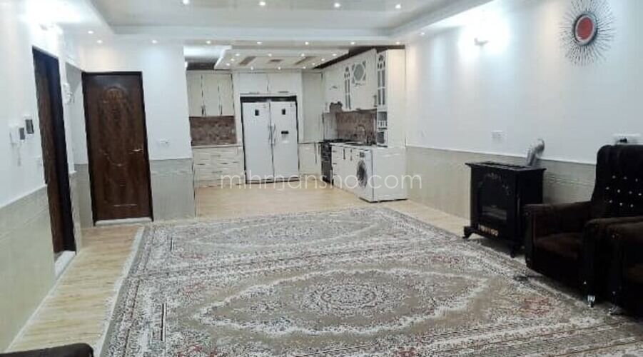 منزل بزرگ و نوساز مبله در کاشان