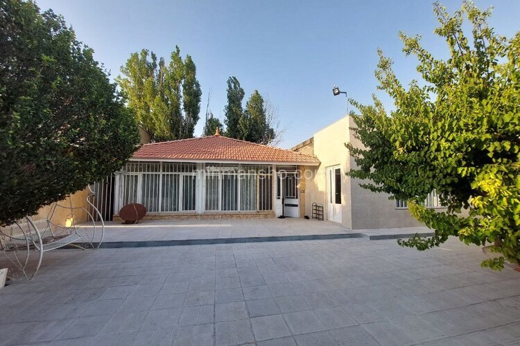 ویلا استخردارمبله تکخواب در مشهد