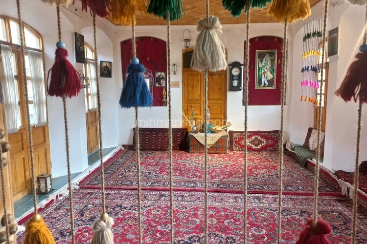 ویلا سنتی  مبله دوخواب خانه توکلی در مشهد
