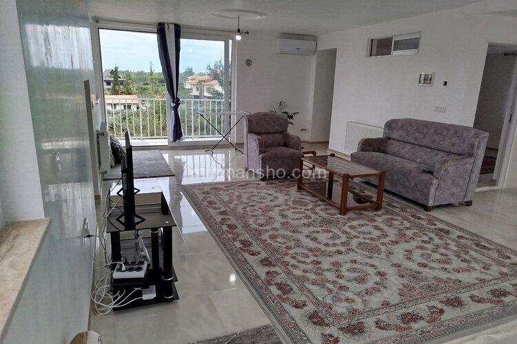 واحد تکخواب در طبقه دوم ویلای تمشک کلاچای