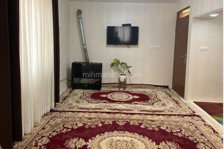 واحد تکخواب حکمت در طبقه اول ویلا روستای داخل پایین