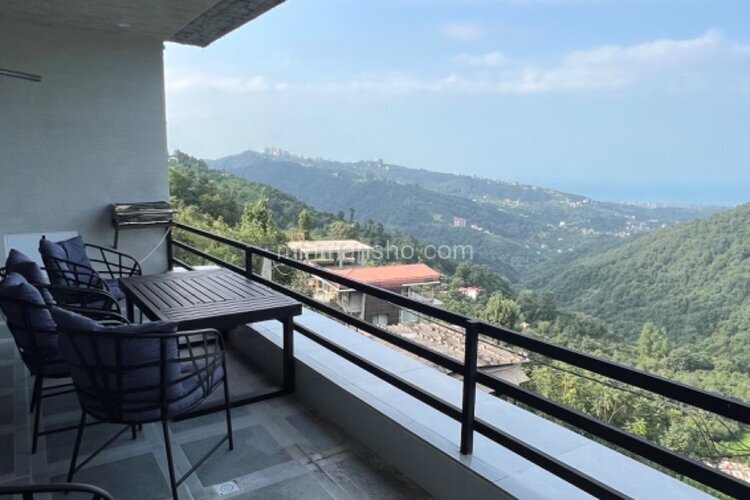 واحد دوخواب در طبقه دوم ویلا جنگلی رامسر