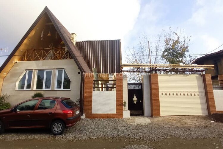 واحد تکخواب در طبقه دوم ویلا خانه ی مهر رودسر