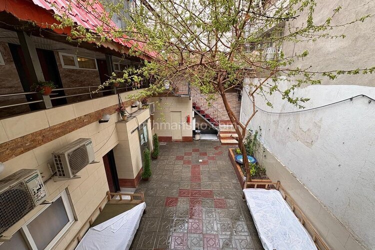 واحد 15 متری آرتین در مسافرخانه در مشهد