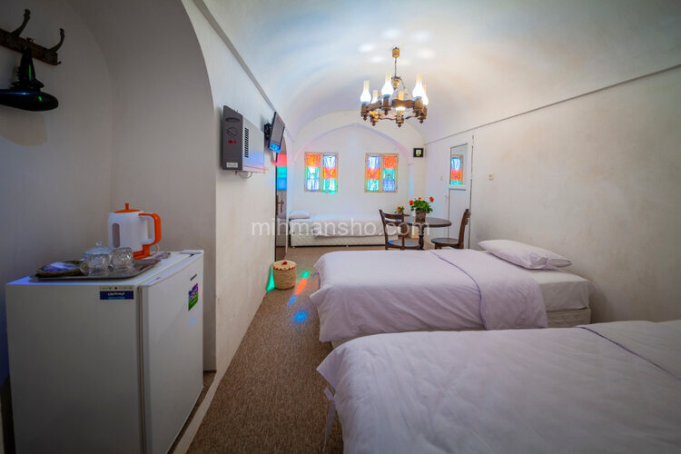 اتاق (101) 3 نفره در هتل سنتی در شوشتر