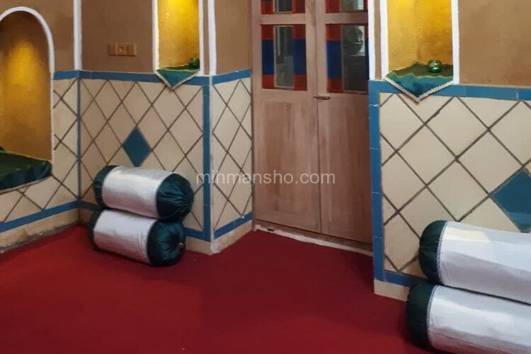 اقامتگاه بوم گردی زمرد در کاشان