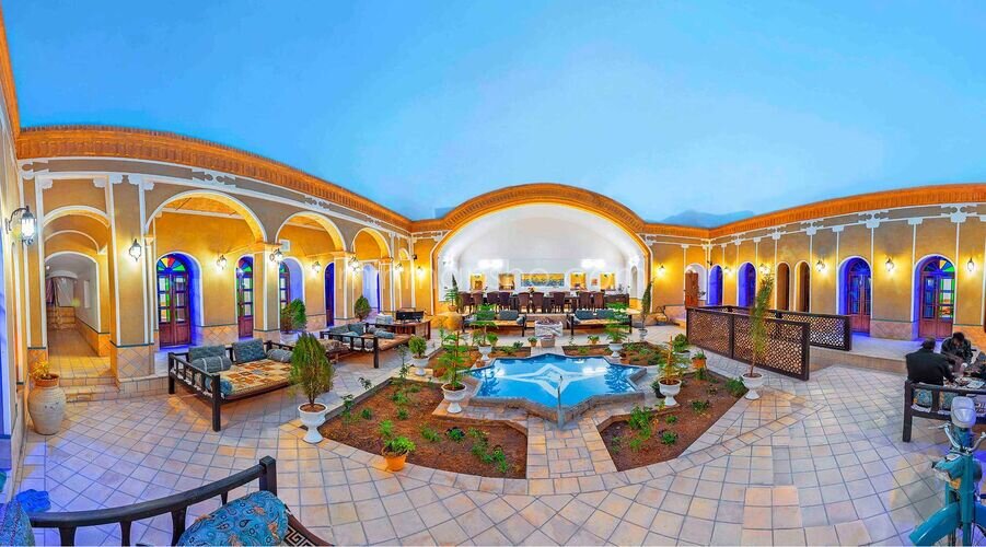 اتاق دو تخته در اقامتگاه بومگردی در یزد