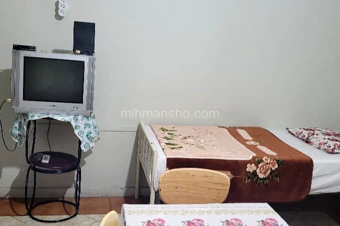 اتاق 5 تخته بدون سرویس در میهمانپذیر تبریز