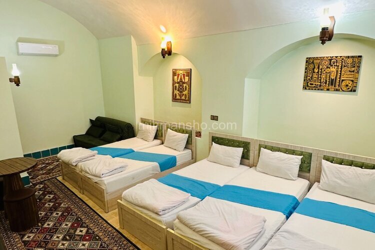 اتاق پسته ای 104 در اقامتگاه بومگردی یزد