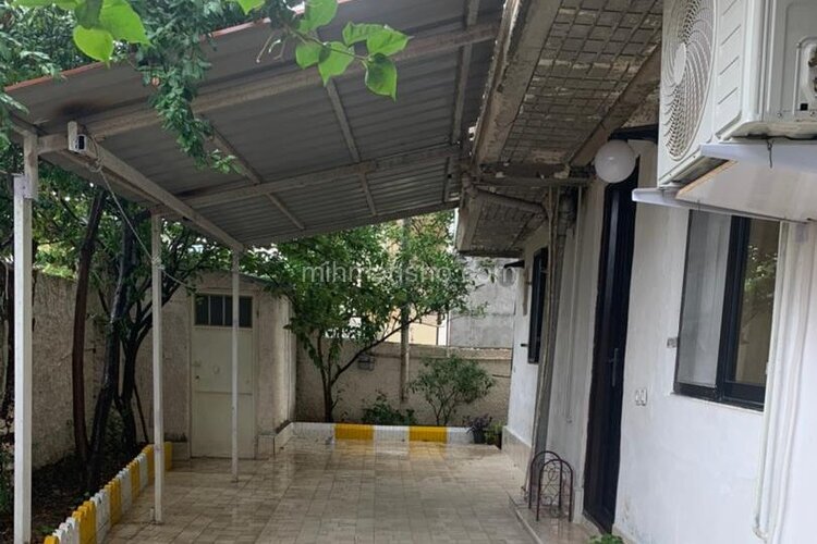 واحد تکخواب در طبقه همکف ویلا سیداحمد در چالوس