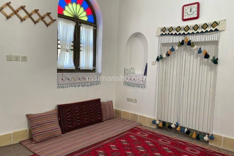 اتاق نگارستان در اقامتگاه بومگردی دامغان