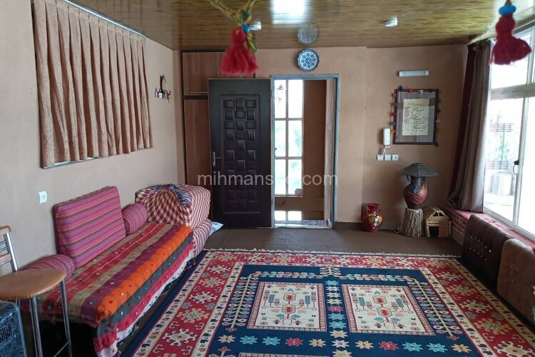 اتاق 55متری (2) در اقامتگاه بومگردی در بروجن