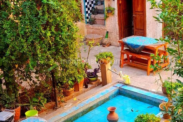 اتاق 7 در اقامتگاه بومگردی شیراز