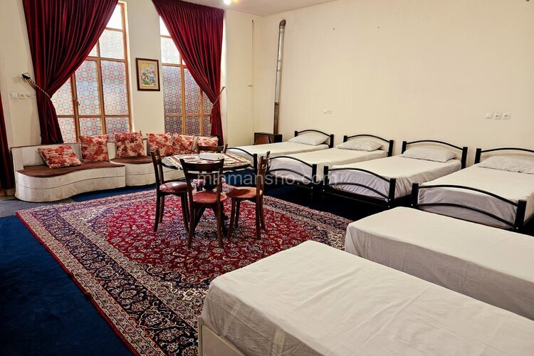 اتاق 50 متری گلبهار 10 دراقامتگاه بوم گردی اصفهان