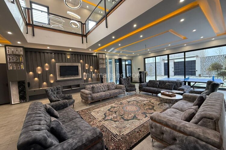 ویلا دوبلکس استخر جکوزی دار چهارخواب موسوی در کرج