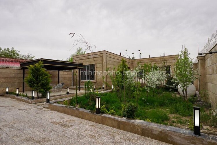 ویلا باغ استخردار دوخواب در ساوجبلاغ