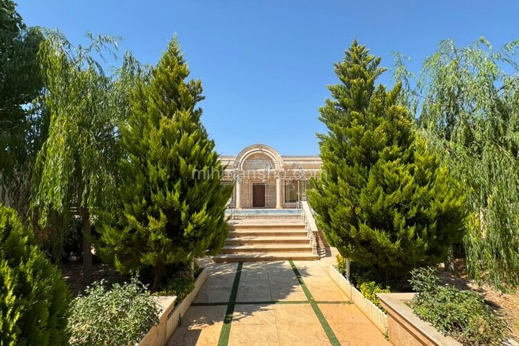ویلا استخردار دوخواب عمارت گلشن در چهارباغ