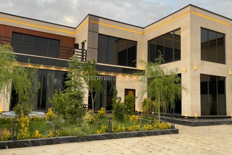 ویلا دوبلکس 4 خواب استخردار مدرن آلوارس در کردان