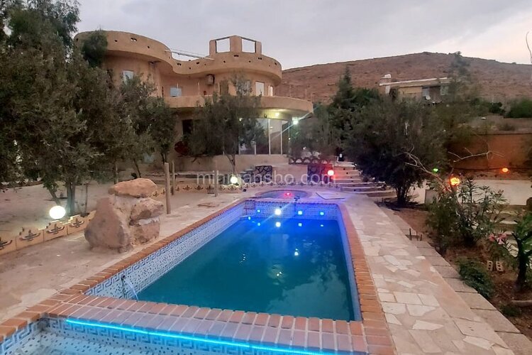 خانه ویلایی دوبلکس استخرآبگرم و جکوزی در شیراز
