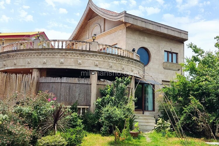 واحد دوبلکس در طبقه اول با حیاط اختصاصی در خمام