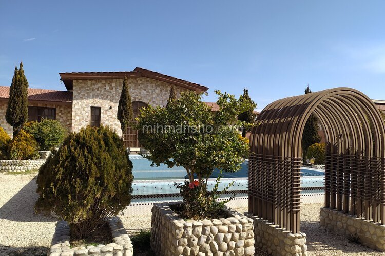 ویلا استخردار دوخواب در اصفهان