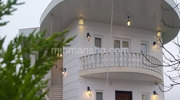 واحد مبله طبقه دوم ویلا در تنکابن 2 | محوطه بیرونی + پارکینگ