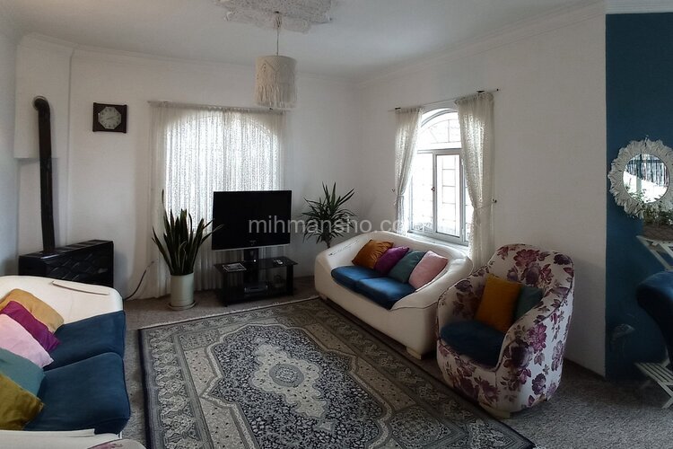 واحد تکخواب در طبقه دوم ویلای کلاردشت