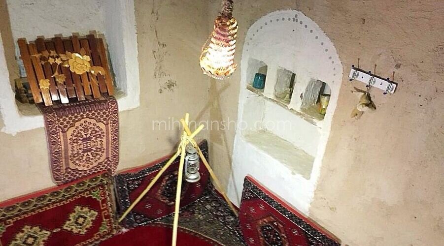 اقامتگاه بومگردی در بندر عباس