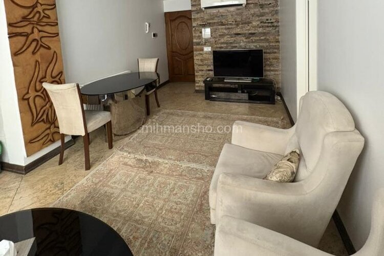 آپارتمان تک خواب در خیابان پلیس