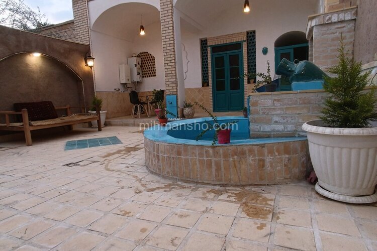 اتاق پستو  سرای سنتی در بومگردی کاشان