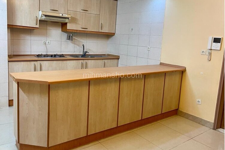 سوئیت 25 متری شروین 2 در اصفهان