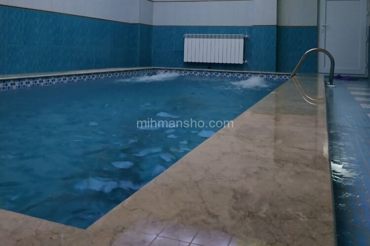 واحد استخردار طبقه همکف ویلا گلستان 3 در رامسر