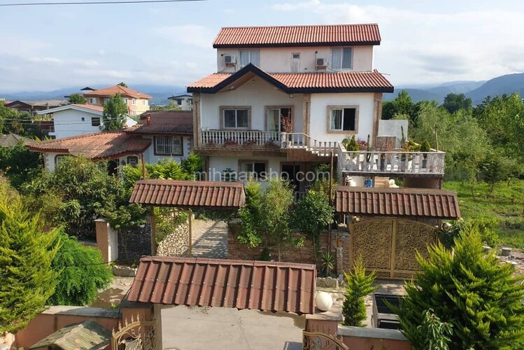 ویلا استخردار دوبلکس سه خواب در چالوس