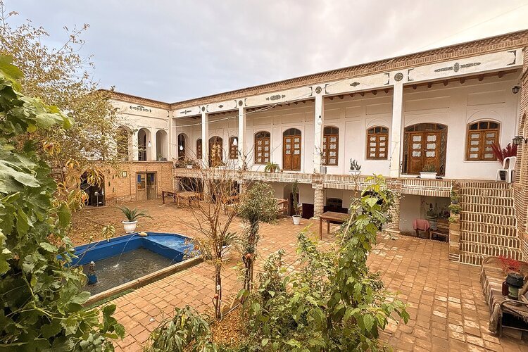 واحد تکخواب پوران دخت در بومگردی ضیغمی سبزوار