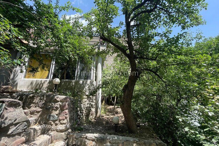 سوئیت باغ مبله 40 متری در فشم